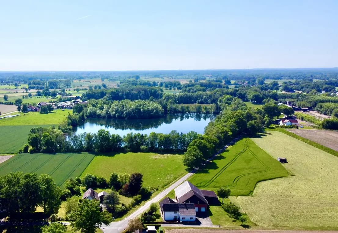 Charmanter Resthof in Feldrandlage und Seenähe